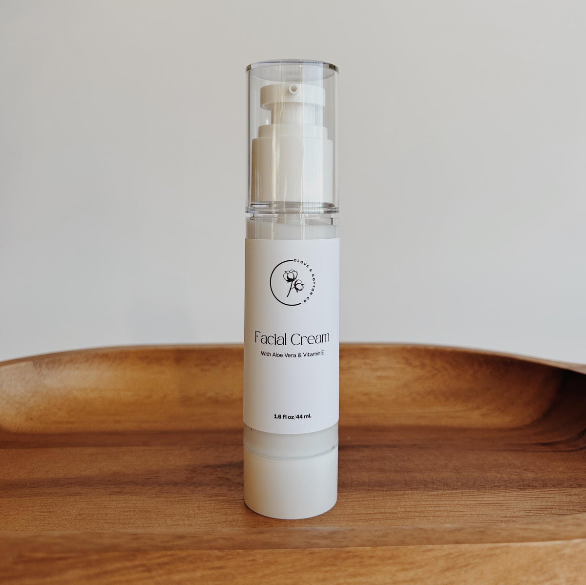 Aloe Vera Facial Cream: Lightweight, Fragrance-Free Moisturizer